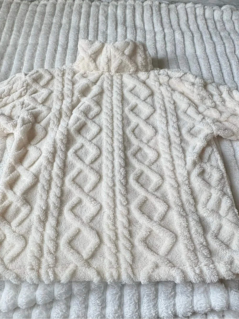 Eddie Bauer Womens M Cable Fleece Pullover Ivory Sherpa Plush Mock Neck Cozy - Picture 7 of 7